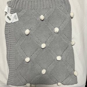 Mud Pie Classic Pom Pom Blanket